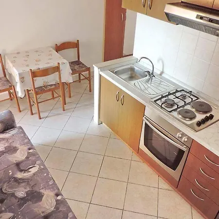 Ana Apartamento